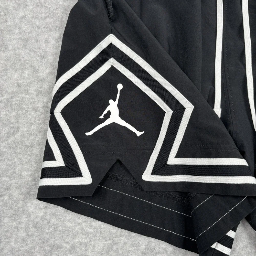 Jordan Dri-FIT Men's Athletic Shorts White Black Diamond Drawstring Small Logo
